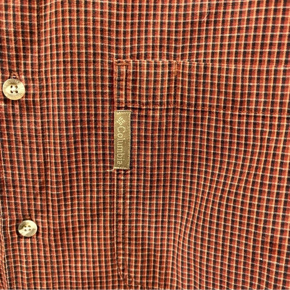 2/$20 Columbia Men's Burgundy Checkered Button Down Shirt - Picture 4 of 4